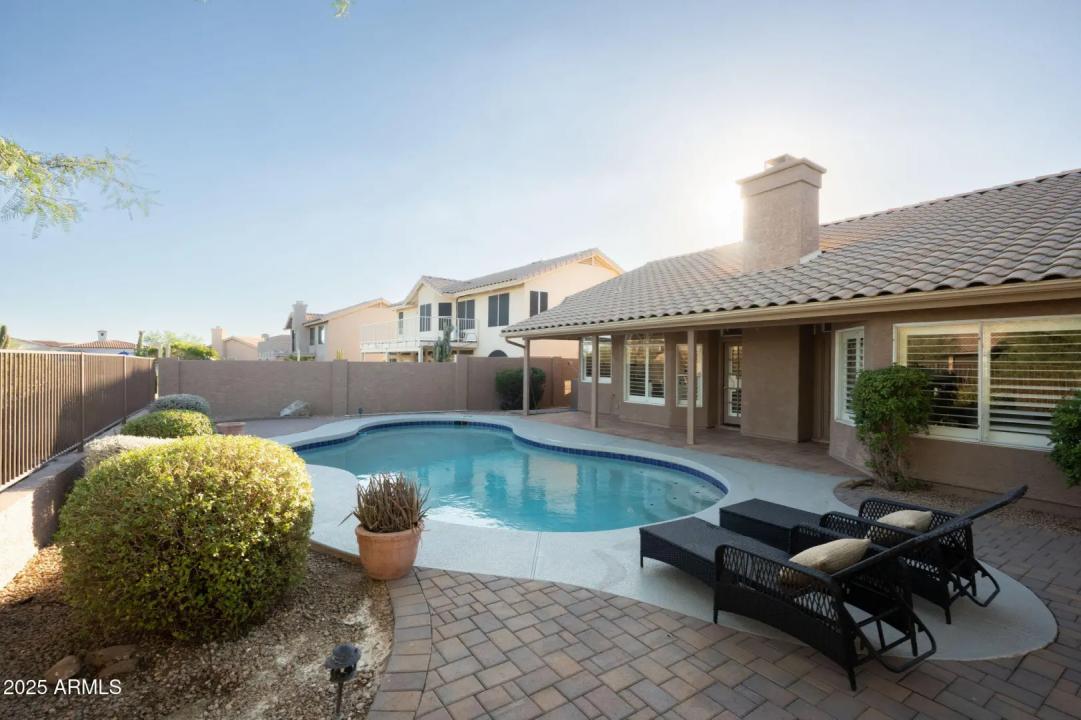 Real Estate Picture 24
