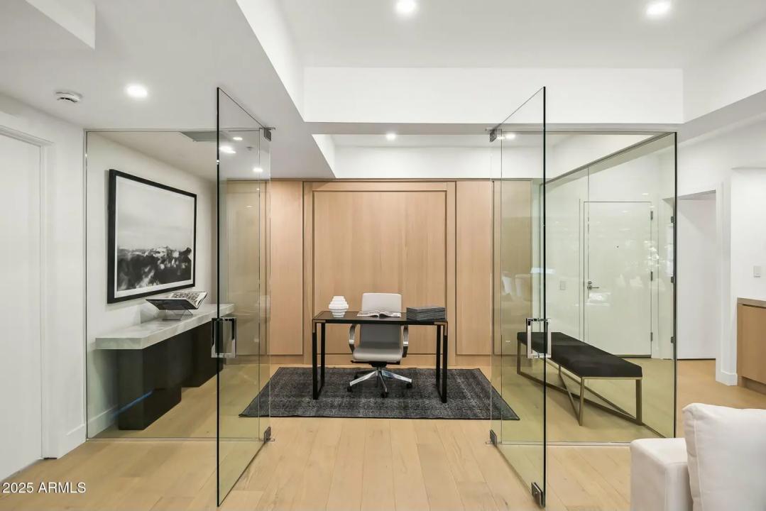Real Estate Picture 3