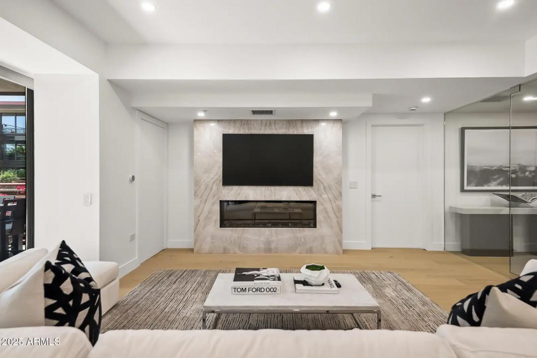 Real Estate Picture 26