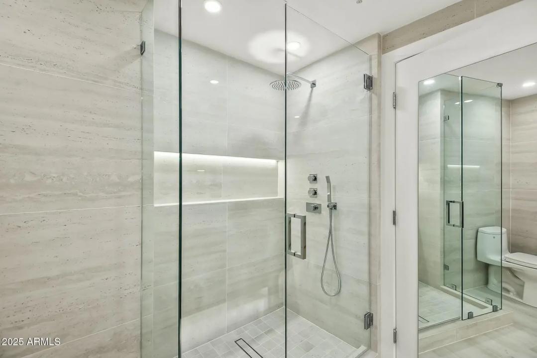 Real Estate Picture 32