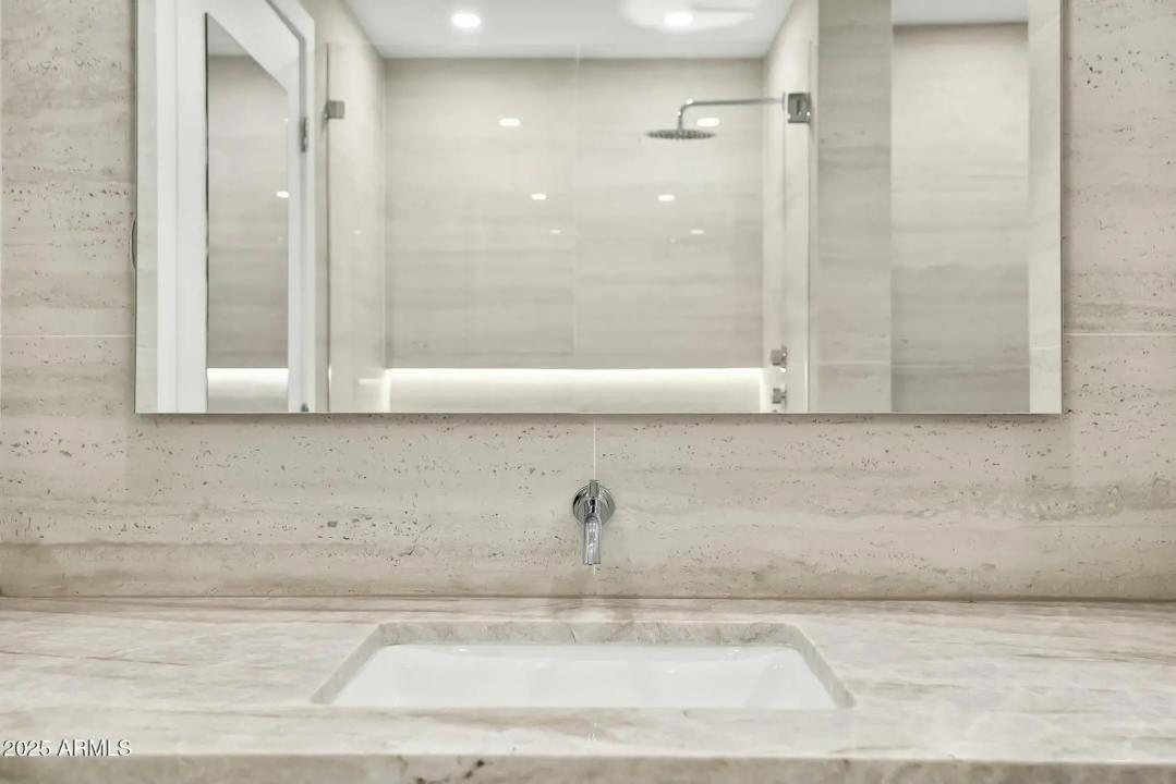 Real Estate Picture 37