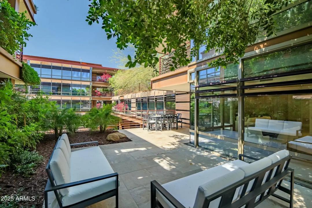 Real Estate Picture 42