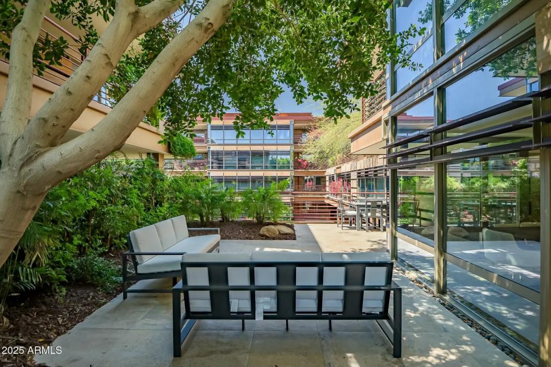 Real Estate Picture 43