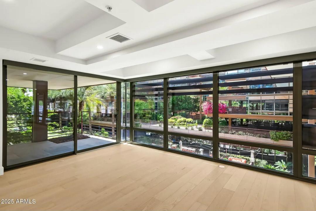 Real Estate Picture 22