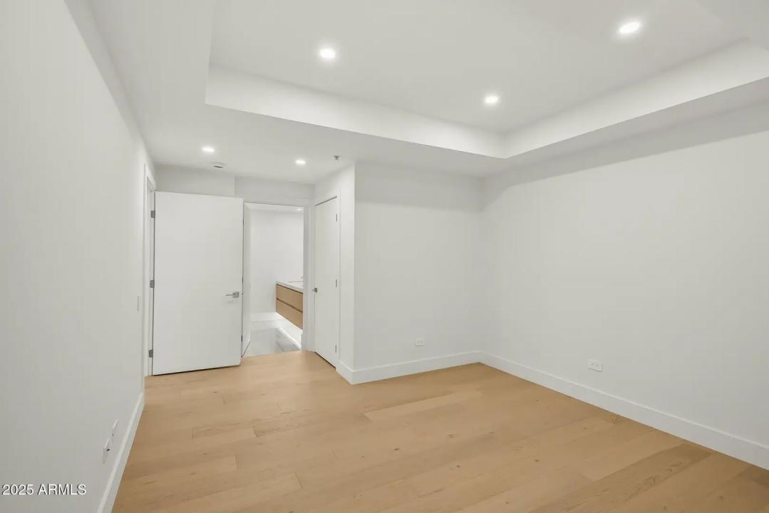 Real Estate Picture 29