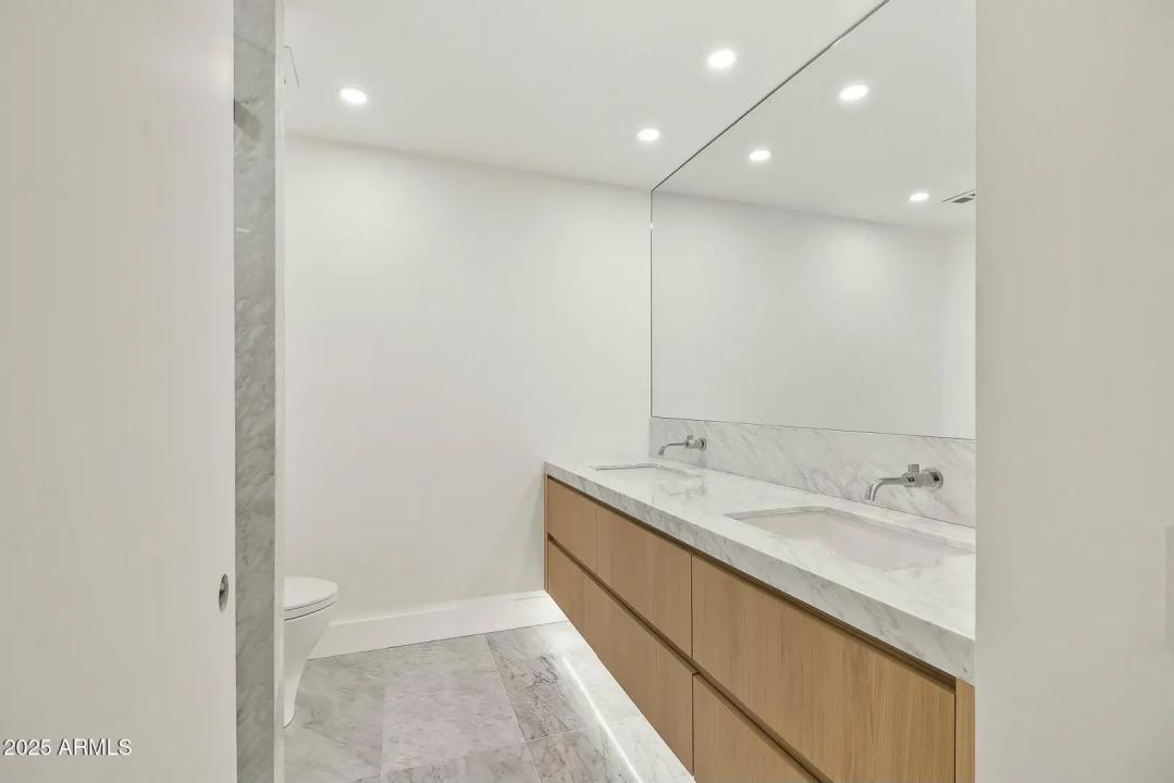 Real Estate Picture 30