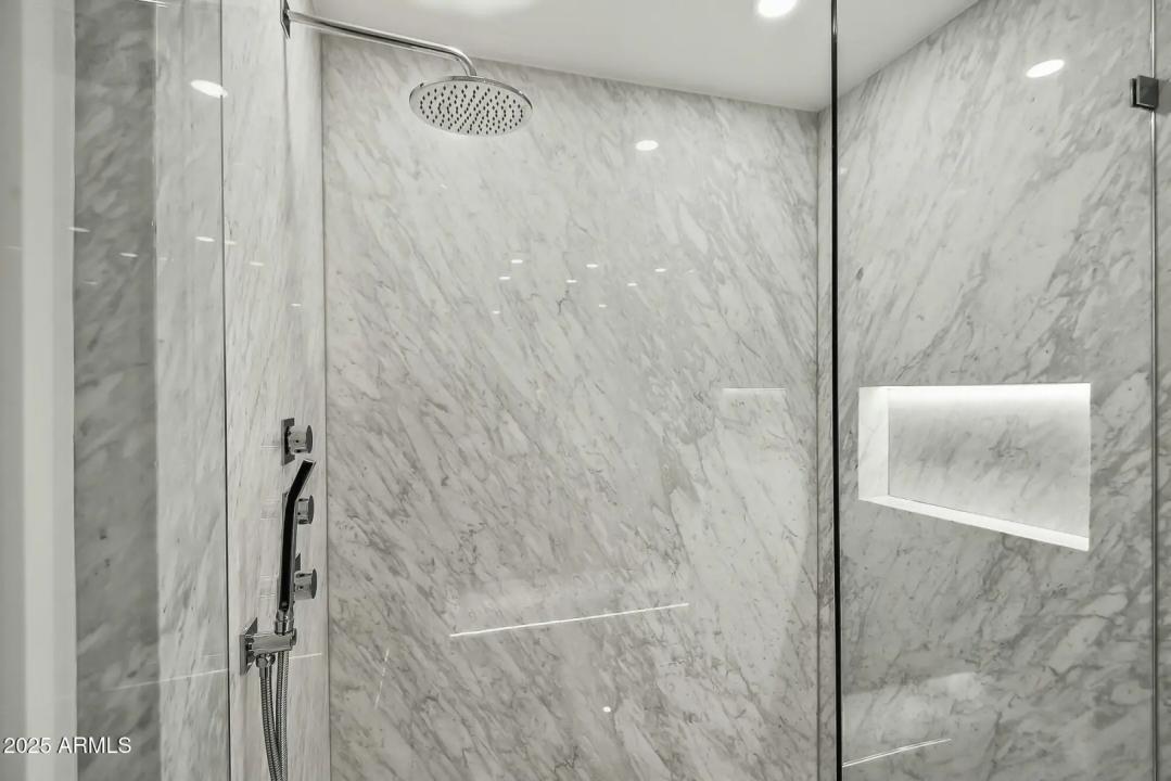 Real Estate Picture 33