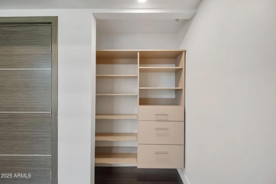 Real Estate Picture 19