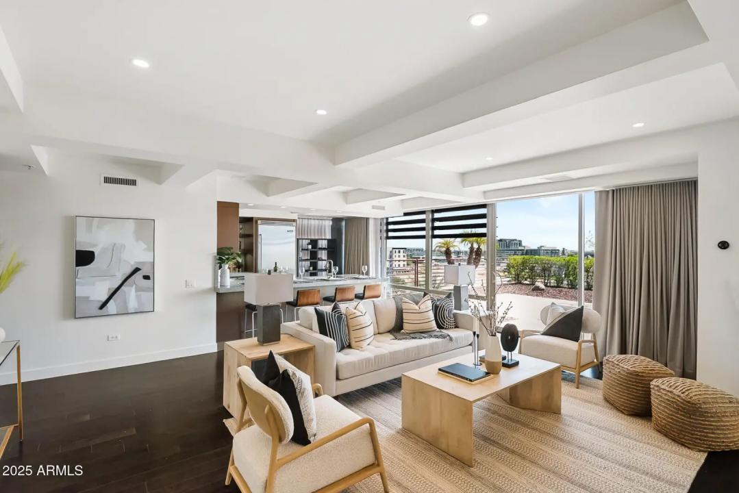 Real Estate Picture 21
