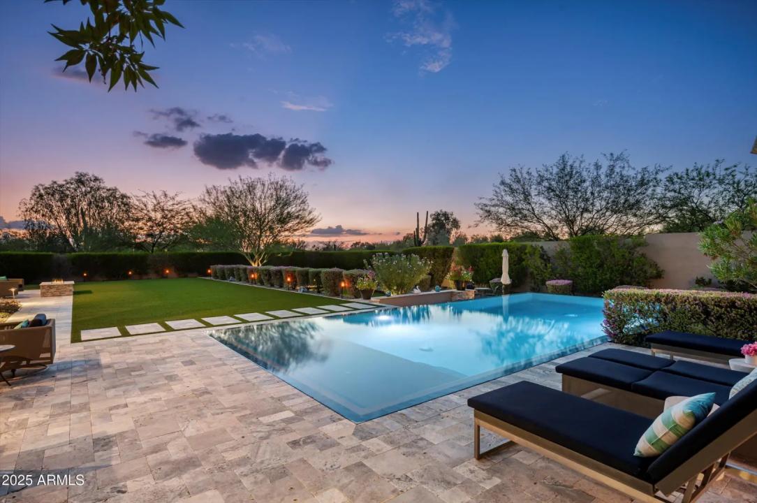 Real Estate Picture 32