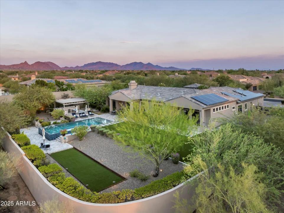 Real Estate Picture 43