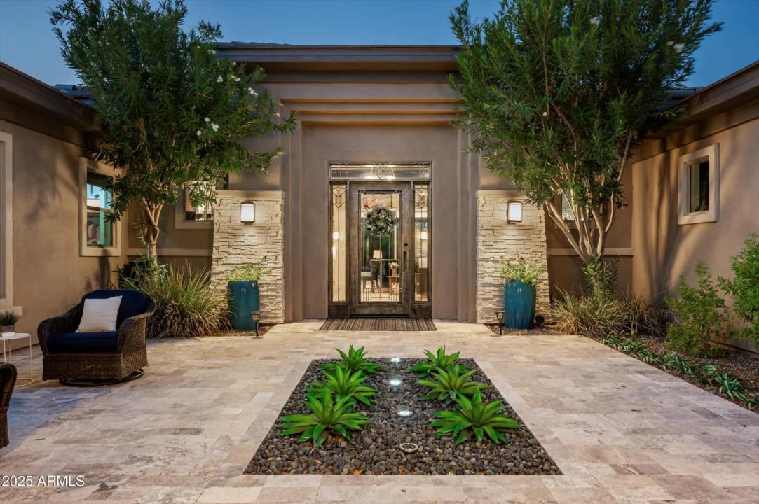 Real Estate Picture 5