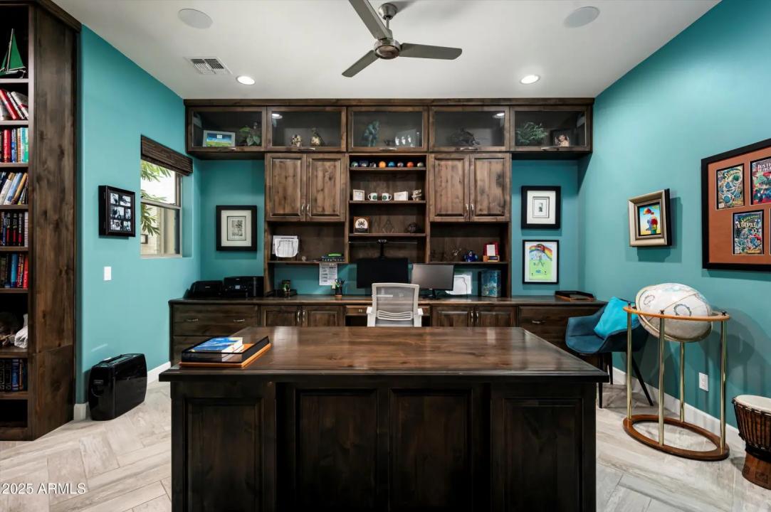 Real Estate Picture 17