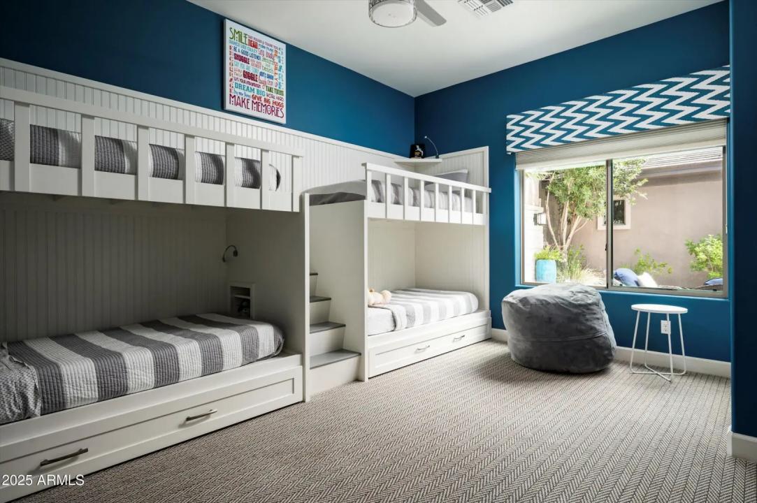 Real Estate Picture 22