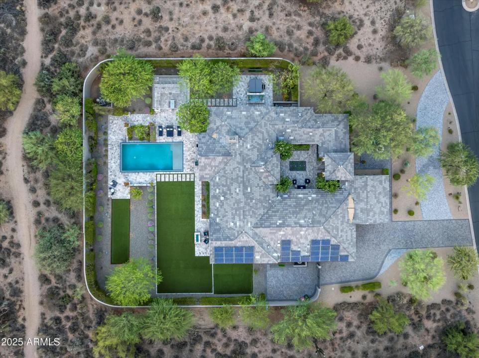 Real Estate Picture 2