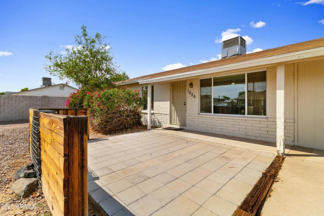 Real Estate Picture 2