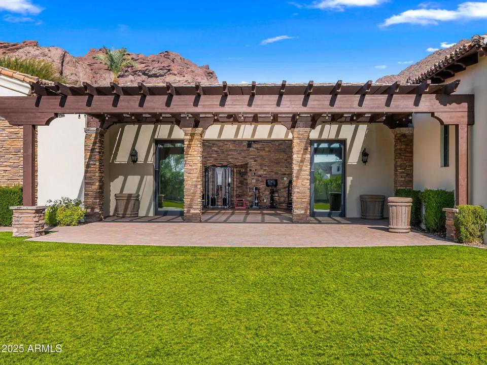 Real Estate Picture 21