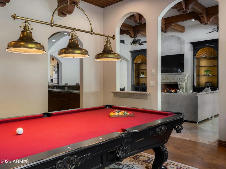 Real Estate Picture 13