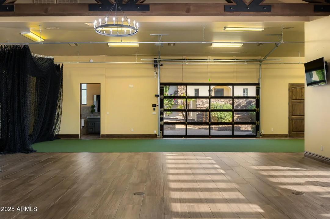 Real Estate Picture 19