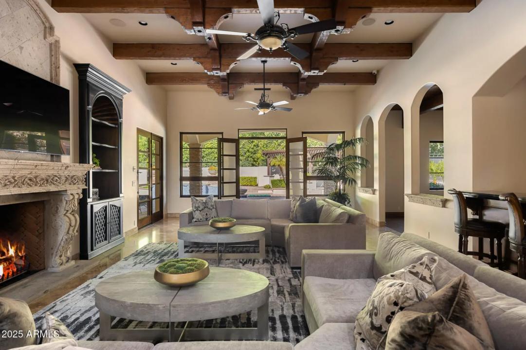 Real Estate Picture 11