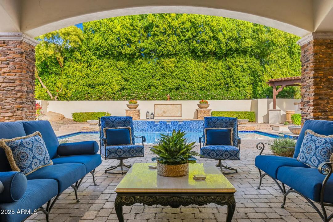 Real Estate Picture 15