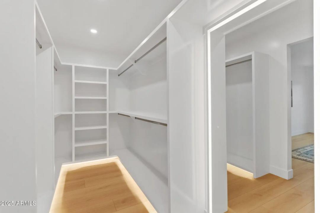 Real Estate Picture 19