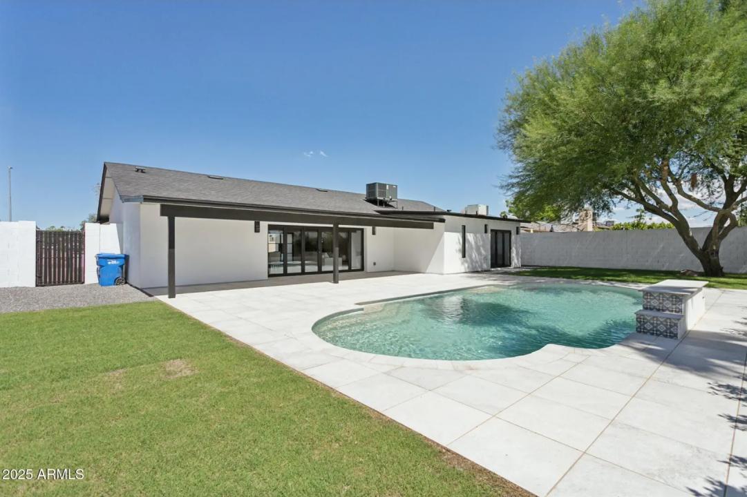 Real Estate Picture 35