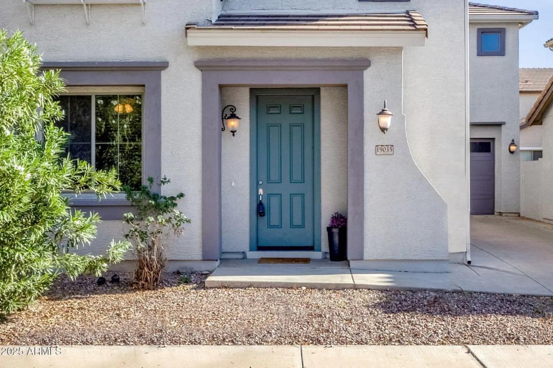 Real Estate Picture 10