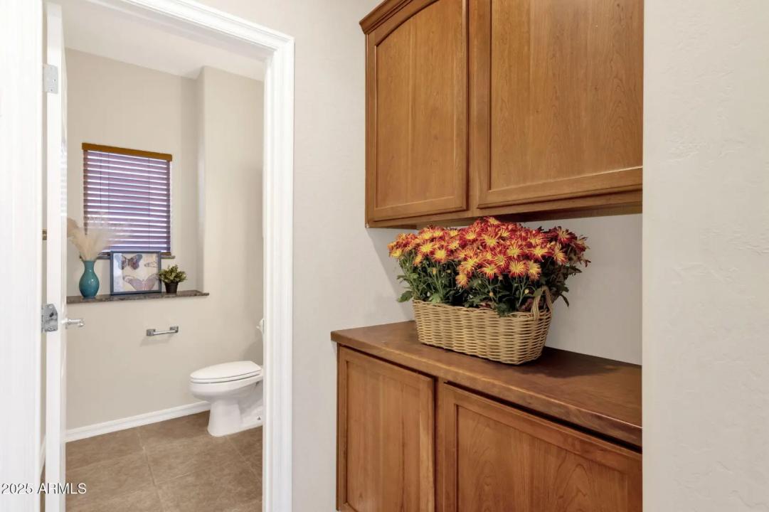 Real Estate Picture 14
