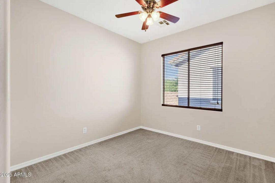 Real Estate Picture 28