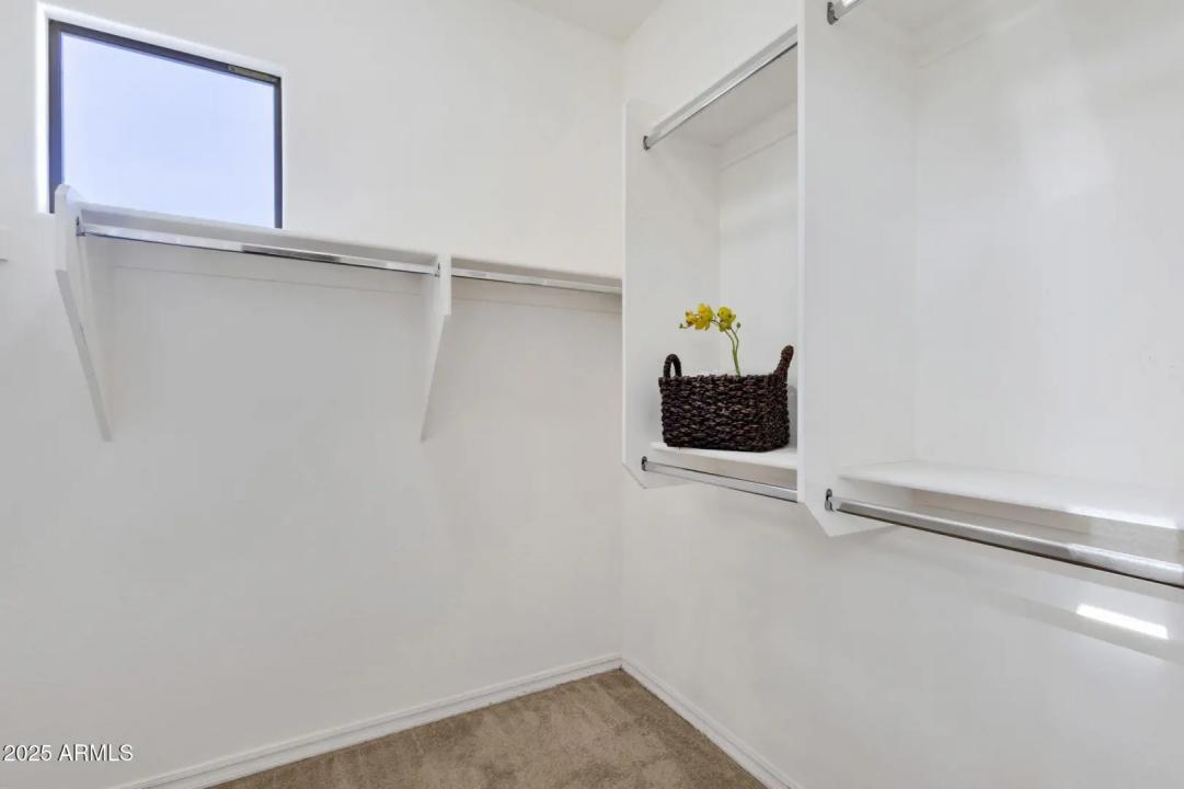 Real Estate Picture 32