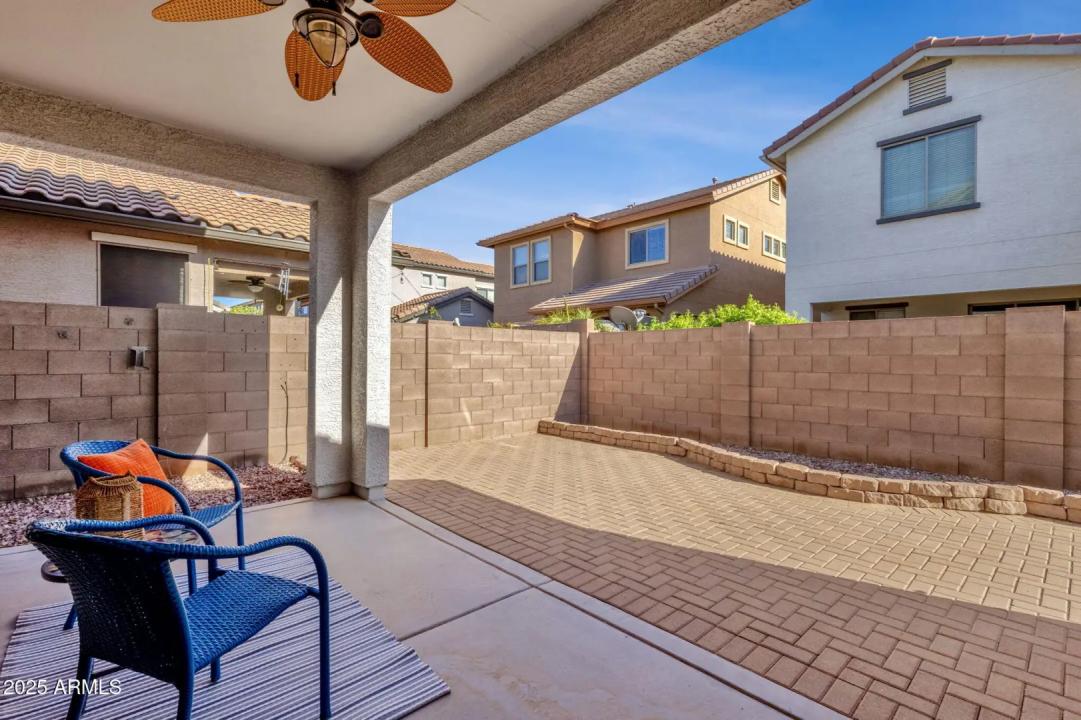 Real Estate Picture 23
