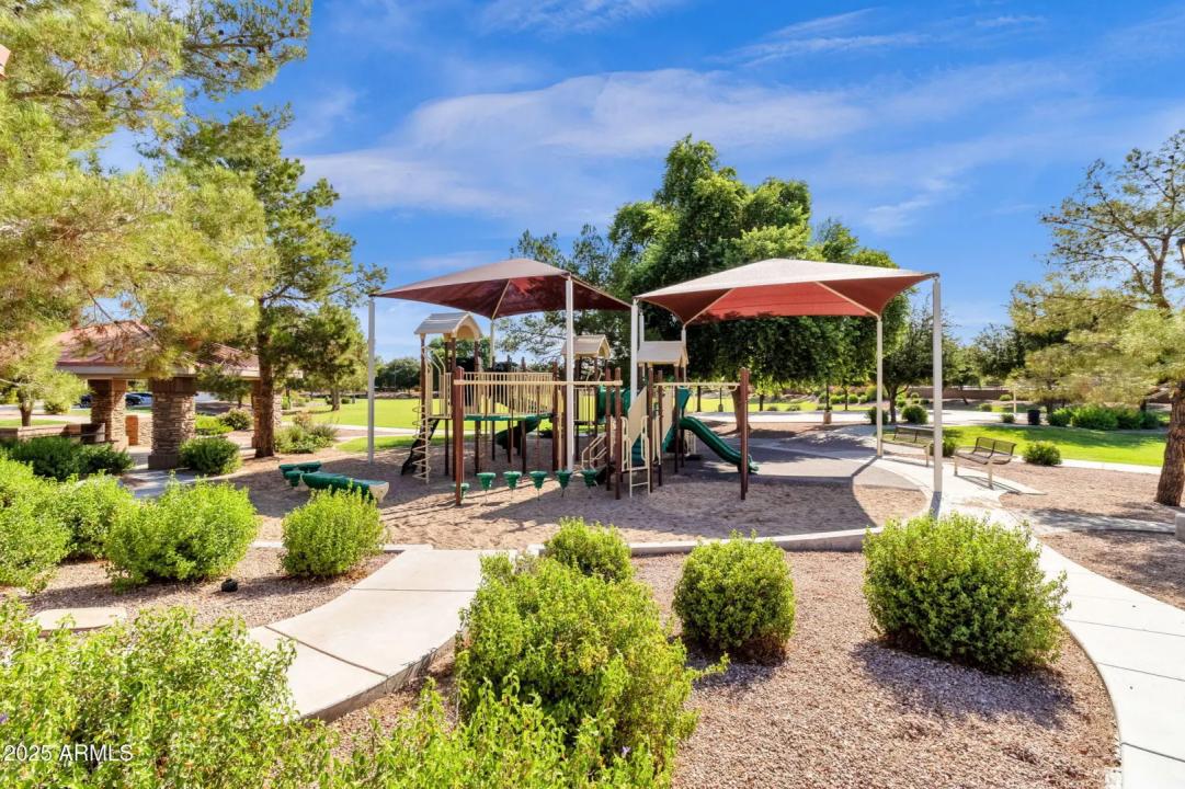 Real Estate Picture 44