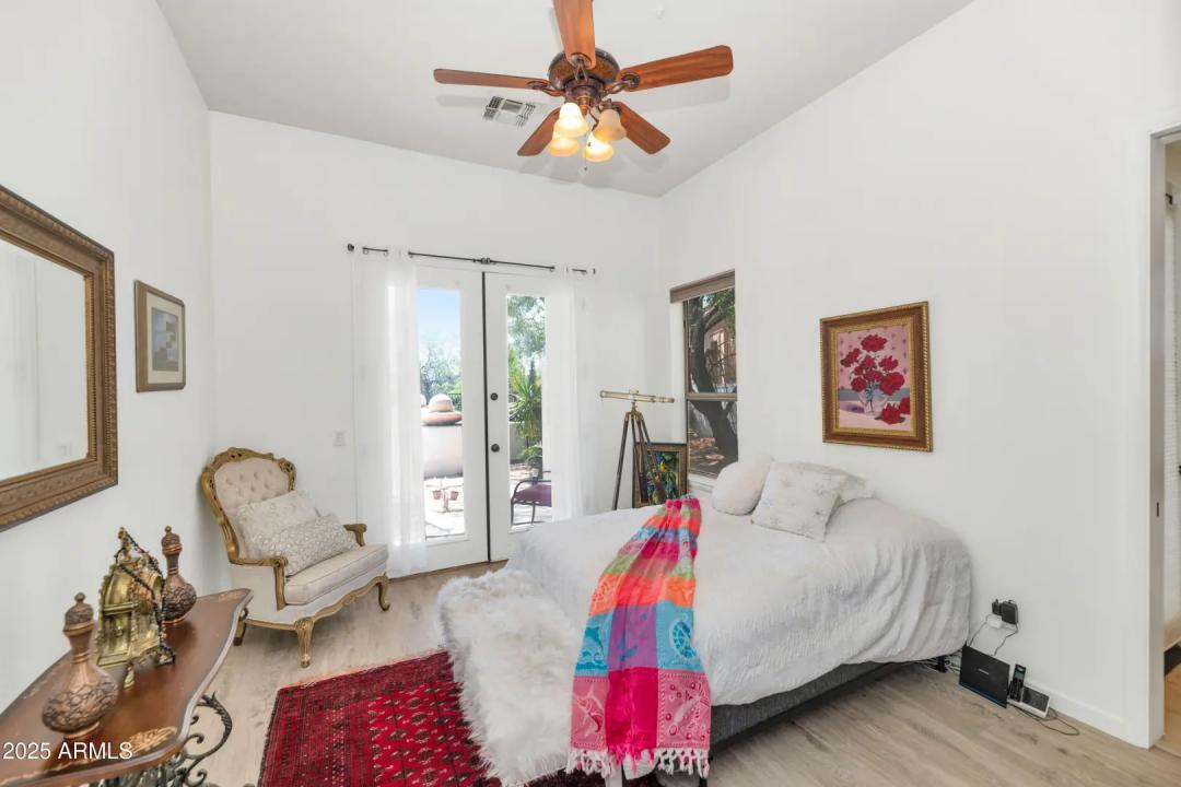 Real Estate Picture 8