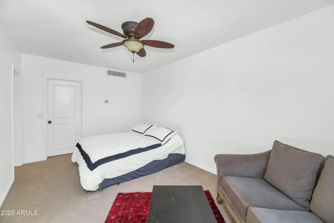Real Estate Picture 50