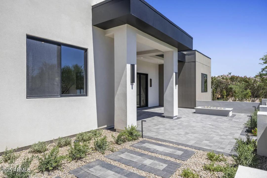 Real Estate Picture 2
