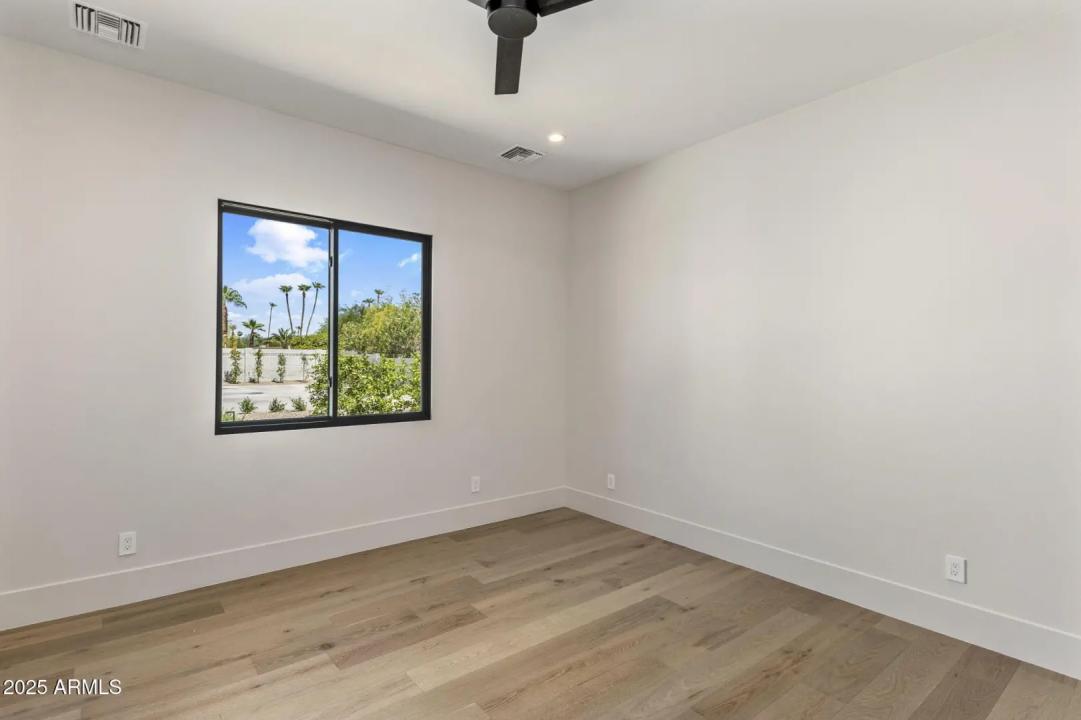 Real Estate Picture 31