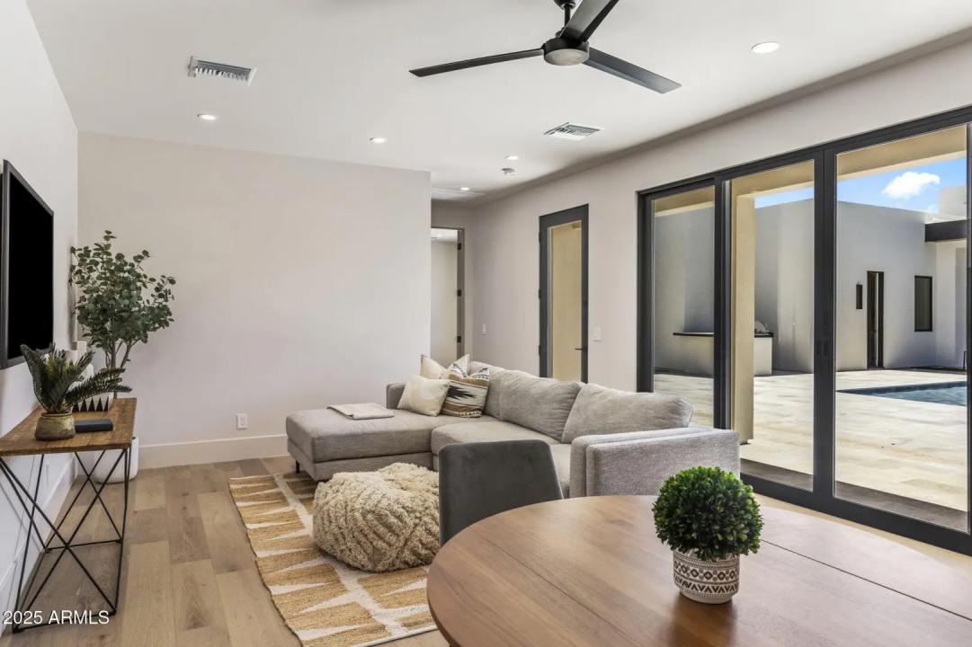 Real Estate Picture 35