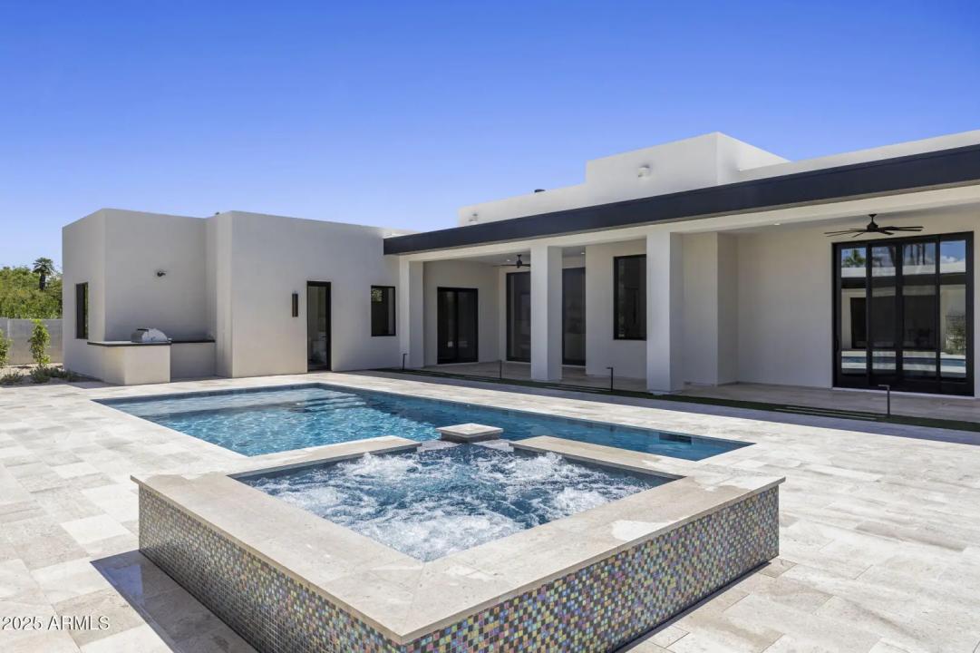 Real Estate Picture 41