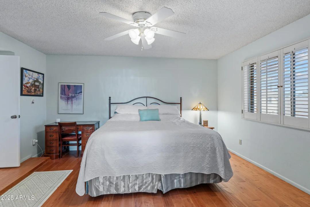 Real Estate Picture 7
