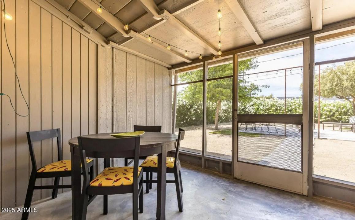 Real Estate Picture 13