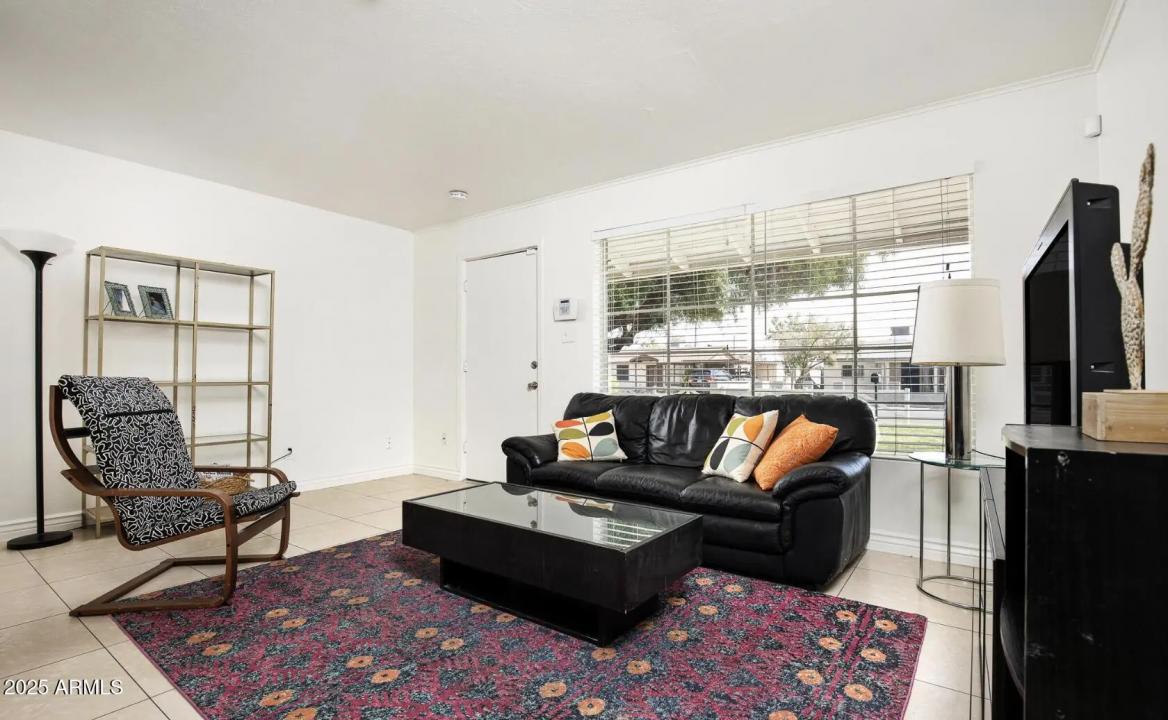 Real Estate Picture 10