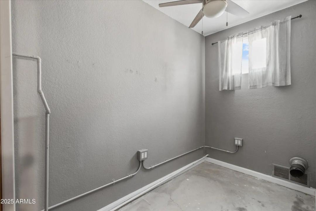 Real Estate Picture 28