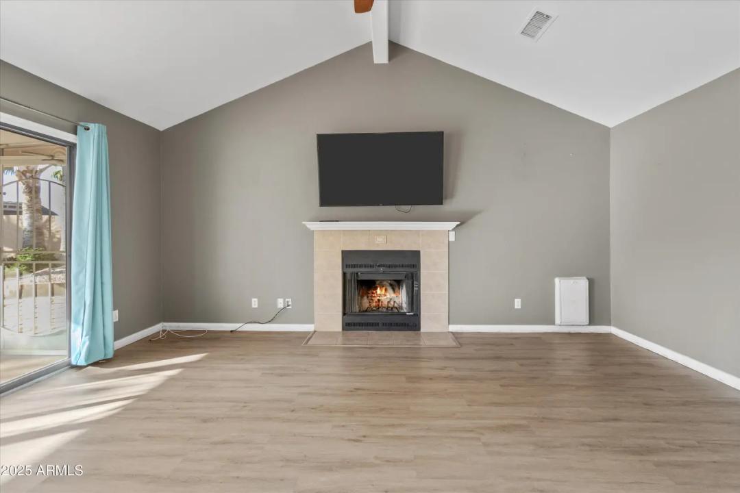 Real Estate Picture 10