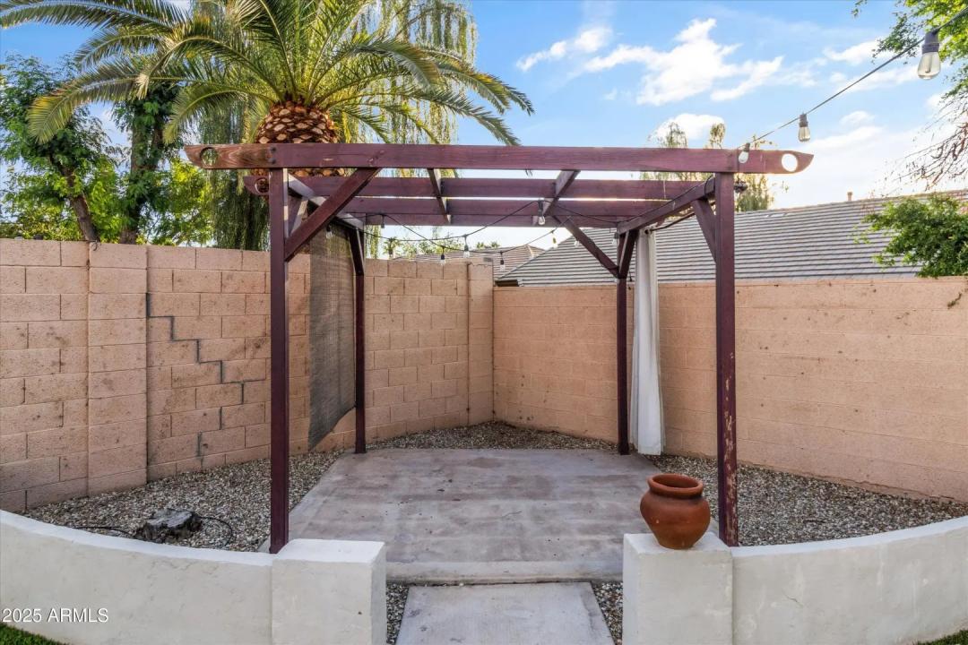 Real Estate Picture 39