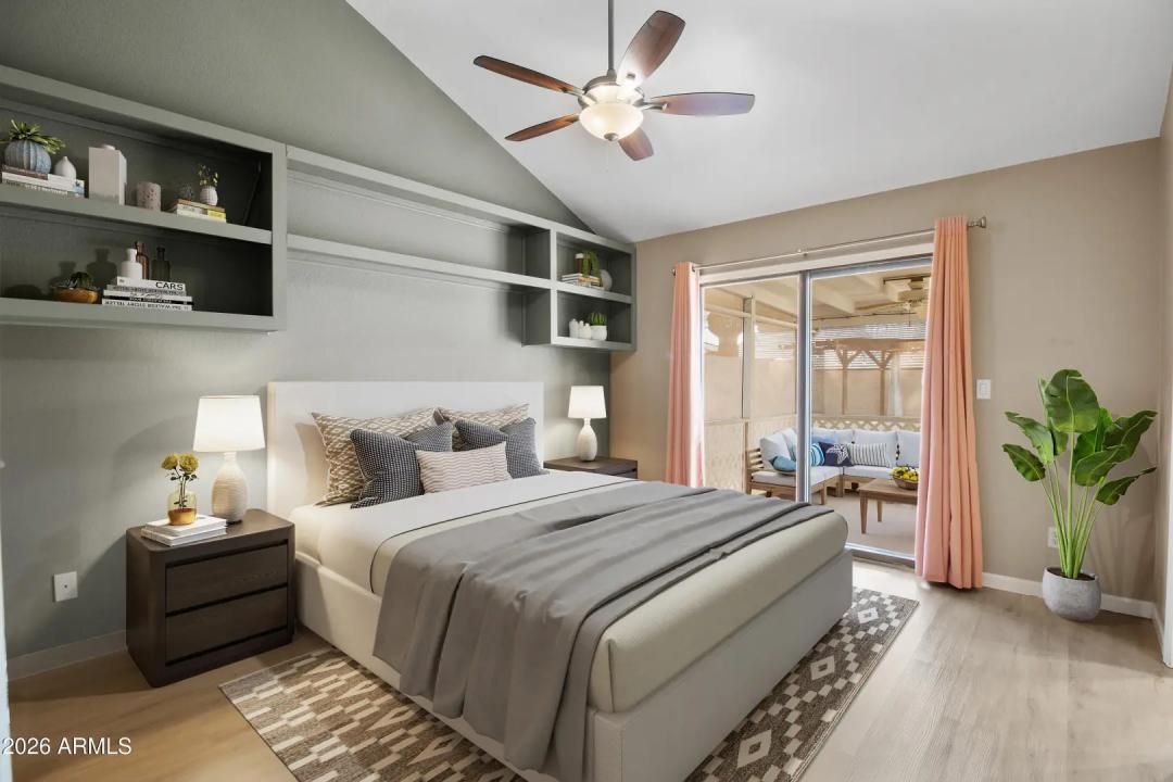 Real Estate Picture 23