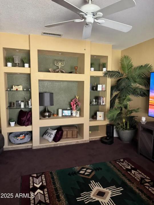 Real Estate Picture 14