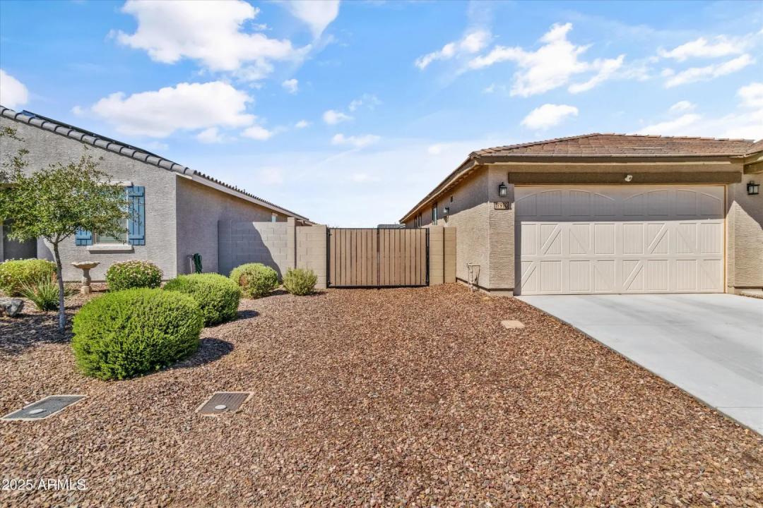 Real Estate Picture 3