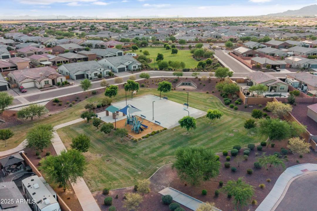 Real Estate Picture 57