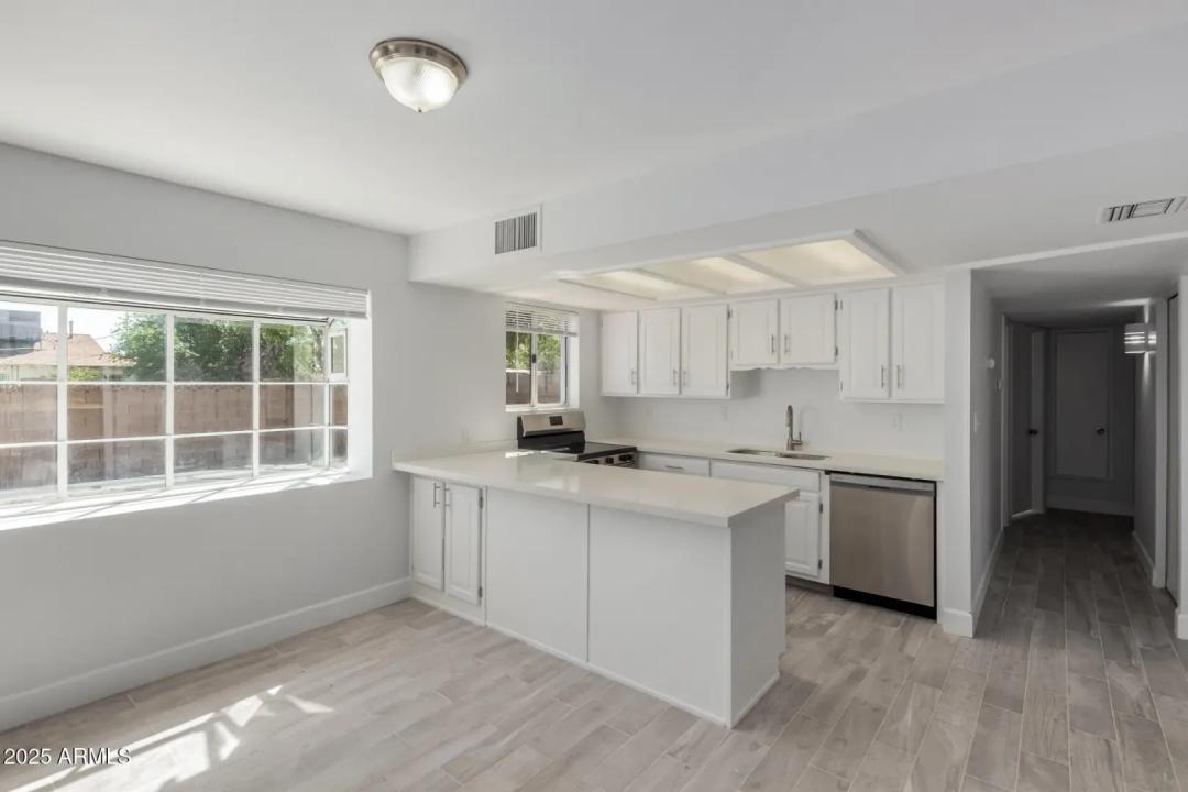 Real Estate Picture 1